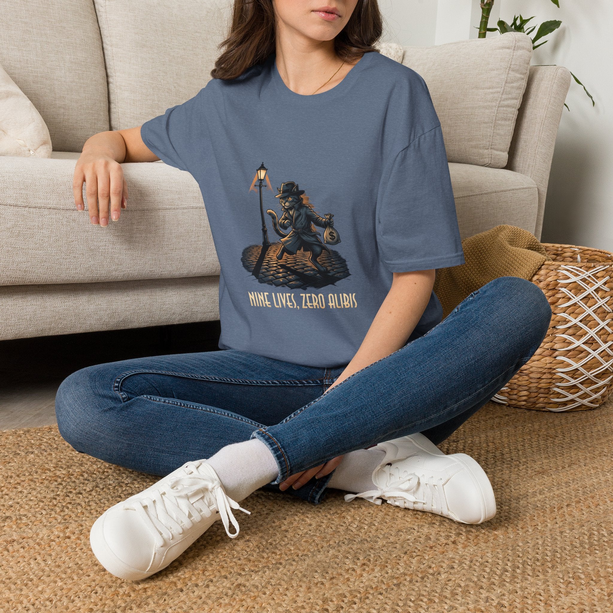 Victorian cat Thief T-Shirt | Lantern, Top Hat, Money Sack